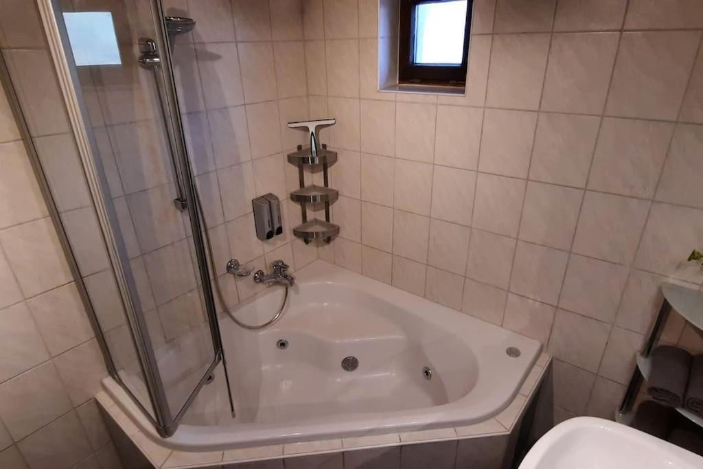 Ferienwohnung In Weyregg Am Attersee Zewnętrze zdjęcie